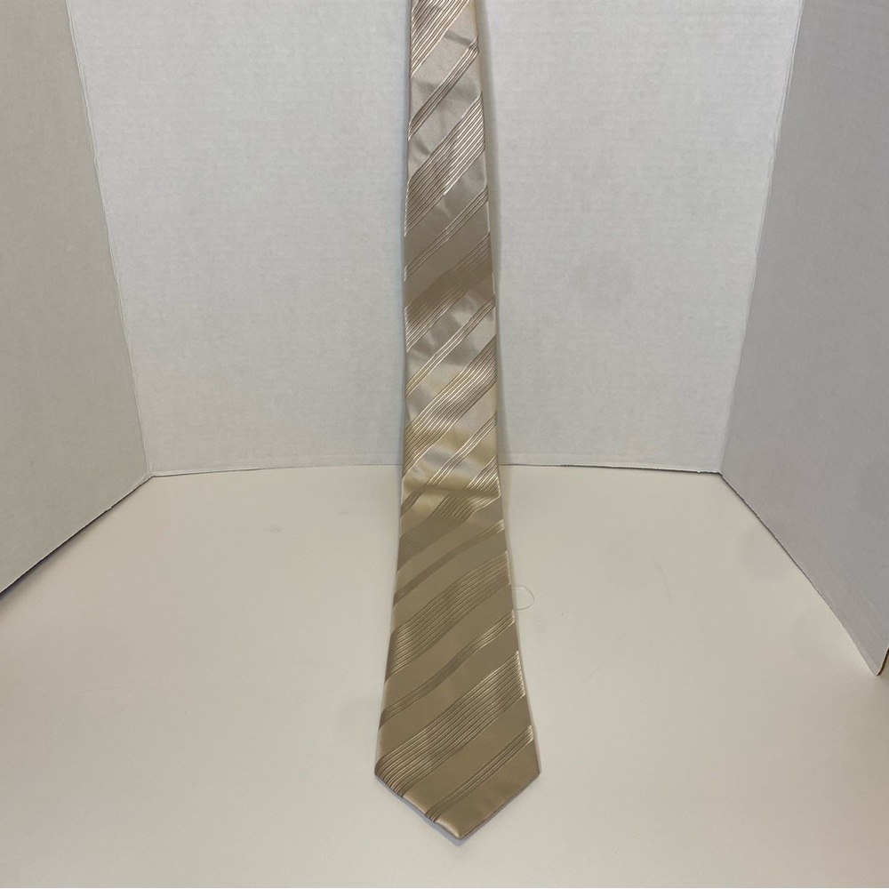 Donald Trump Signature Collection Silk Tie Gold Tan